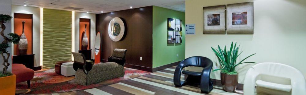 Holiday Inn Express Ft Lauderdale Cruise-Airport By Ihg Fort Lauderdale Exterior photo